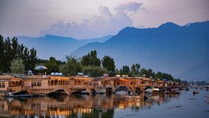 Affordable 5‑Day Kashmir Tour Packages with Meals & Sightseeing